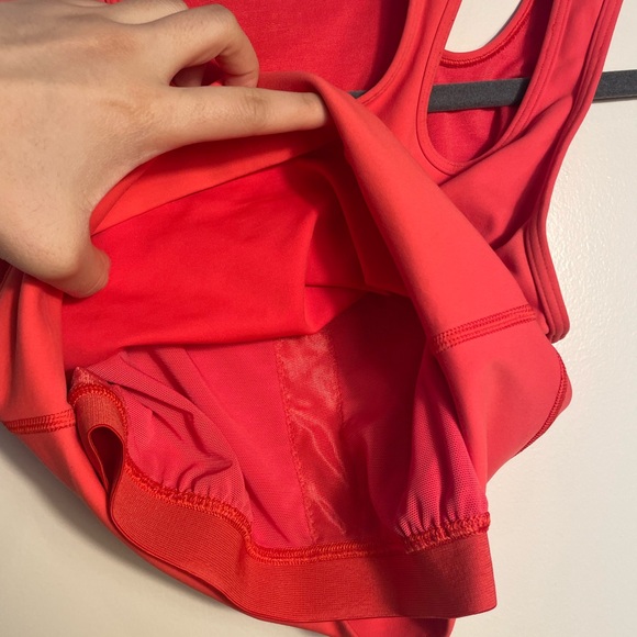 Lululemon Size 6 BUNDLE - Mastered Motion Cropped Tank and In Movement Shorts - Picture 7 of 11